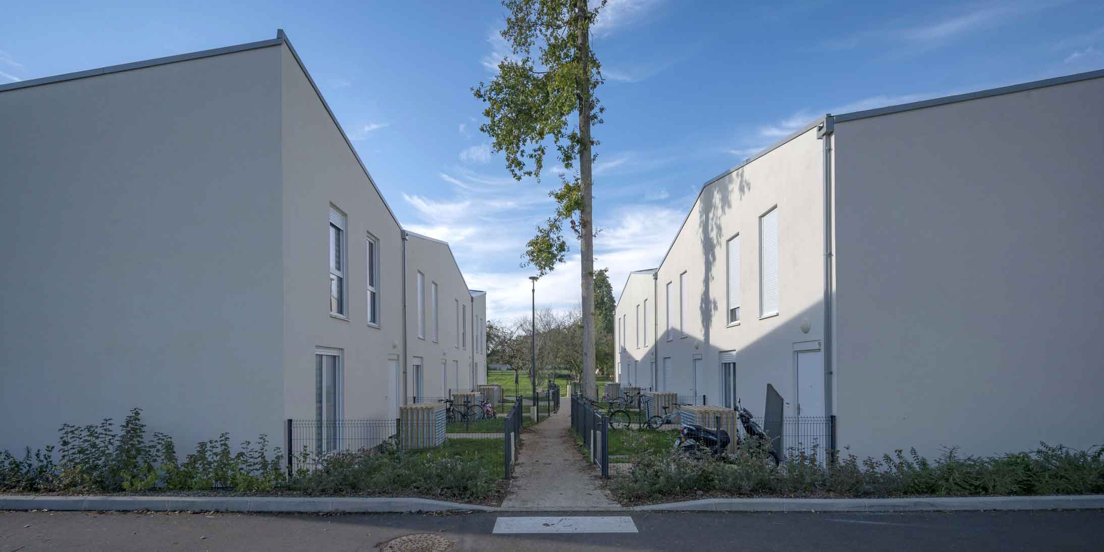 Ossabois a réalisé pour Toit et Joie des maisons individuelles avec les murs et des planchers en bois et en 2D.