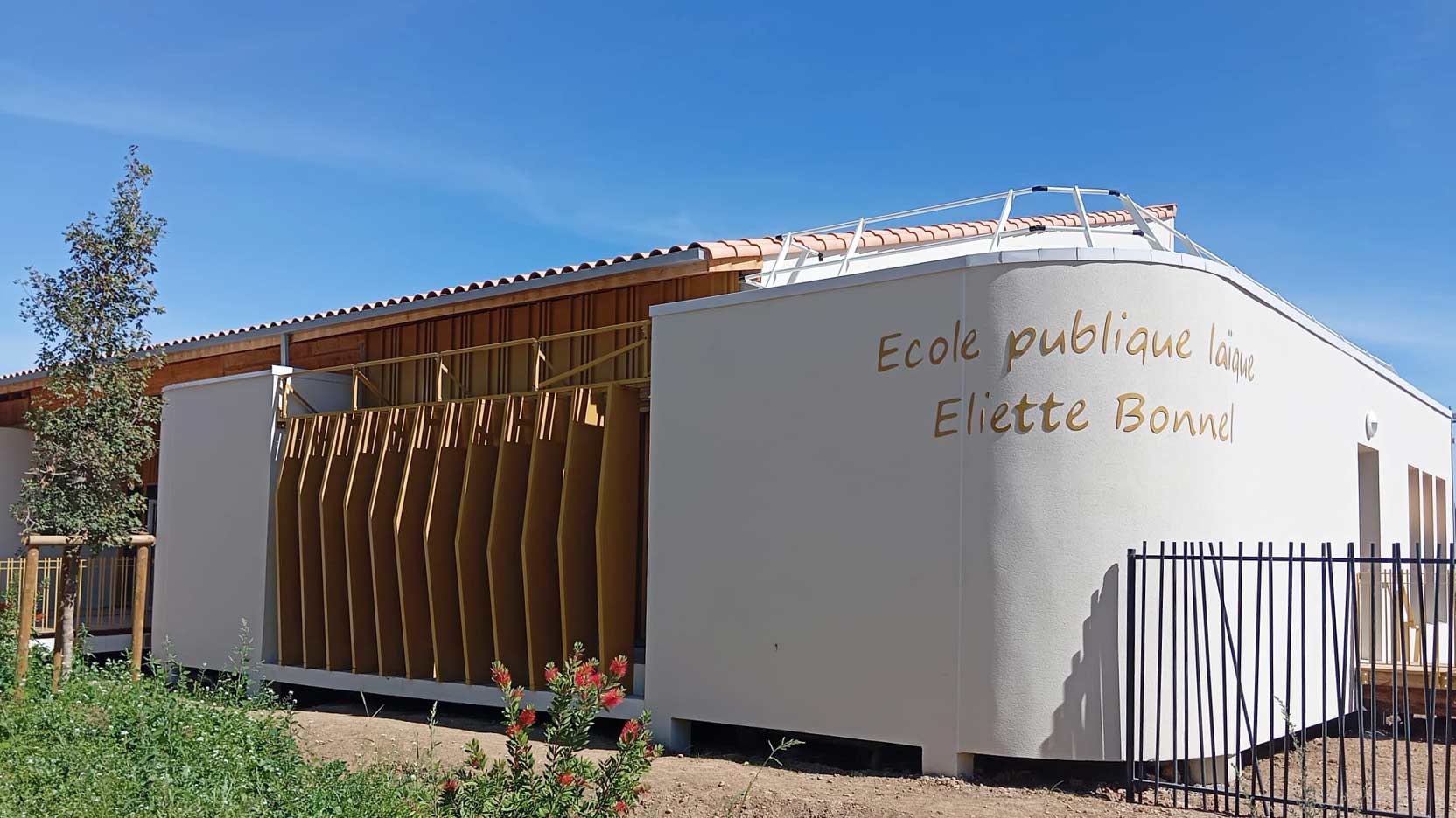 Livraison de l’école modulaire bois Eliette Bonnel à Cournonterral